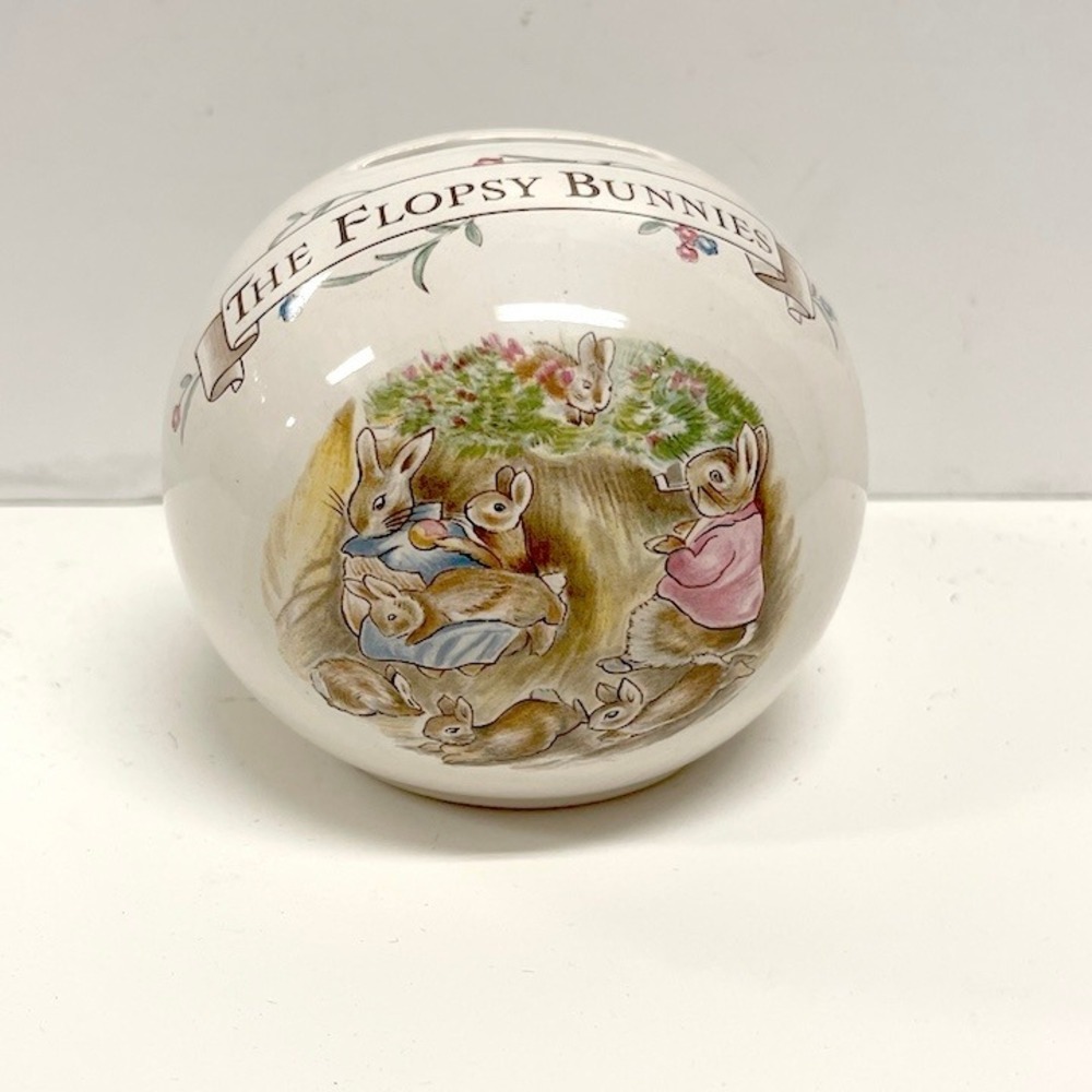 Vintage 1986 Royal Albert Flopsy Bunnies Spherical Porcelain Money Ball